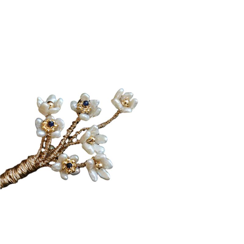 MilkMan Pearl Flower Brooch