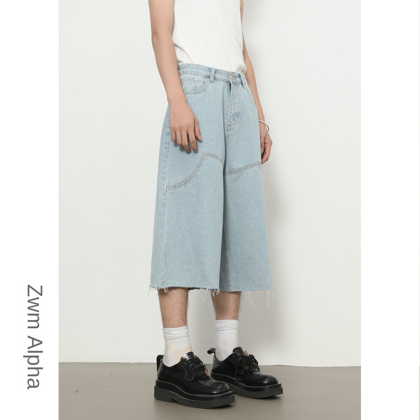 MilkMan Loose 7Q Shorts